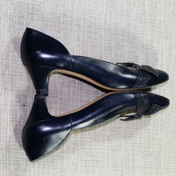 Evins Trema Navy Blue Leather 2" Heels Size: 9AA - Picture 4 of 6